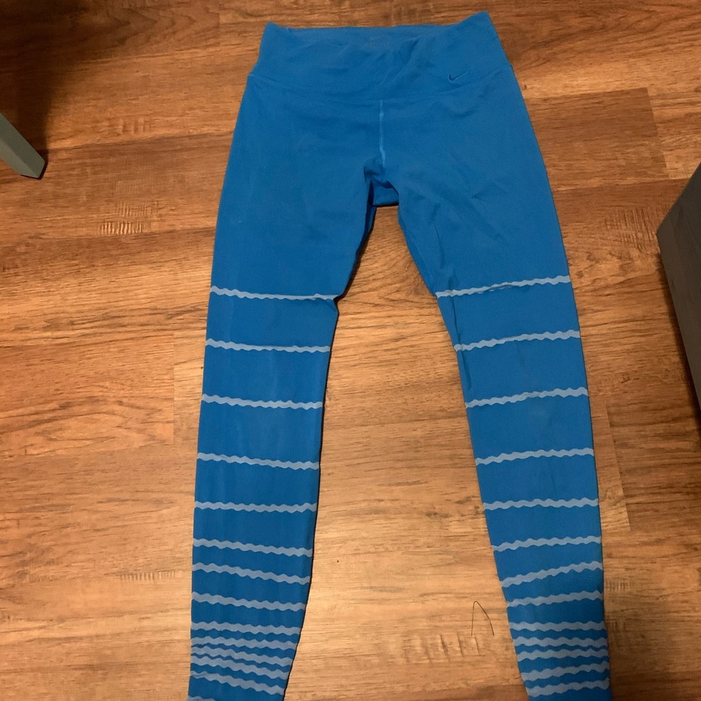 Nike leggings
